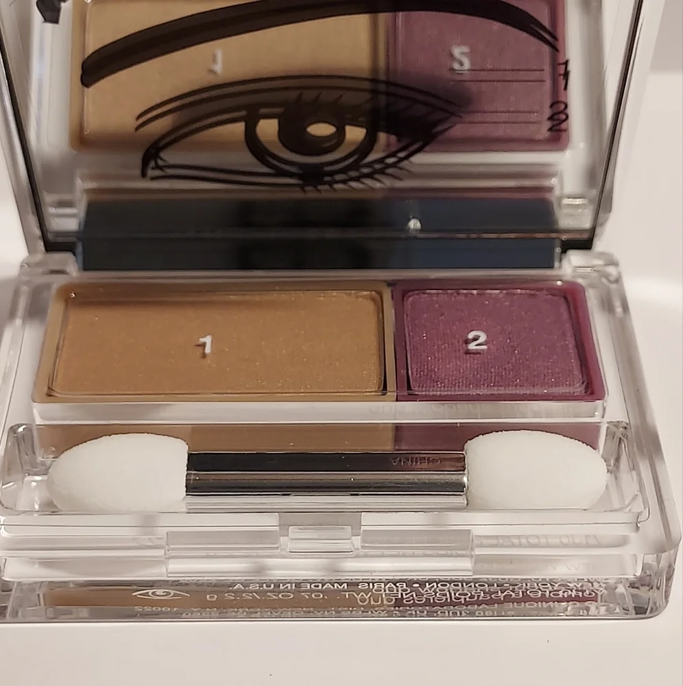 CLINIQUE All About Shadow Duo *BEACH PLUM* / 0.07 oz / New in Box - Picture 3 of 5